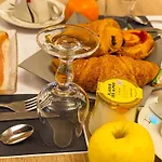 מלון Kyriad Lyon Est - Eurexpo ז'נה