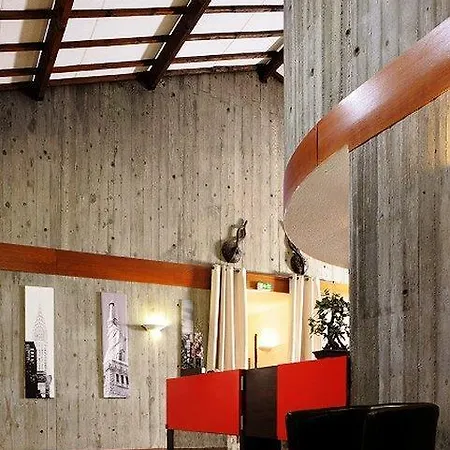 Hotel Kyriad Lyon Est - Eurexpo 3*
