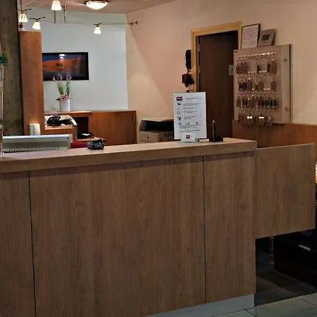 Hotel Kyriad Lyon Est - Eurexpo