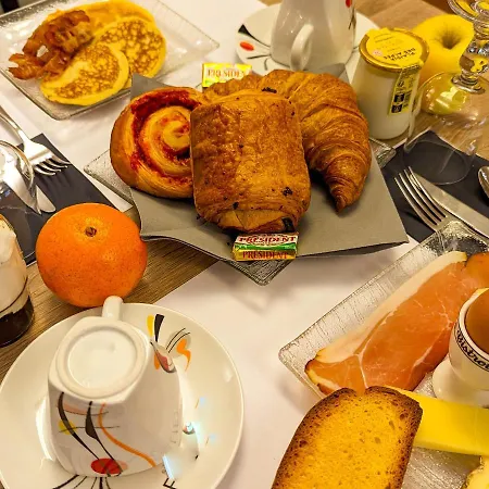 酒店 Kyriad Lyon Est - Eurexpo 3*