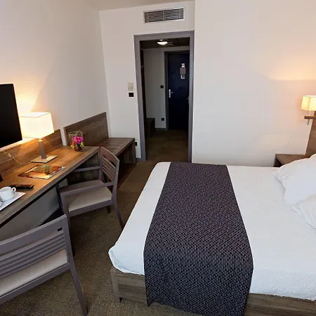 Hotel Kyriad Lyon Est - Eurexpo 3*