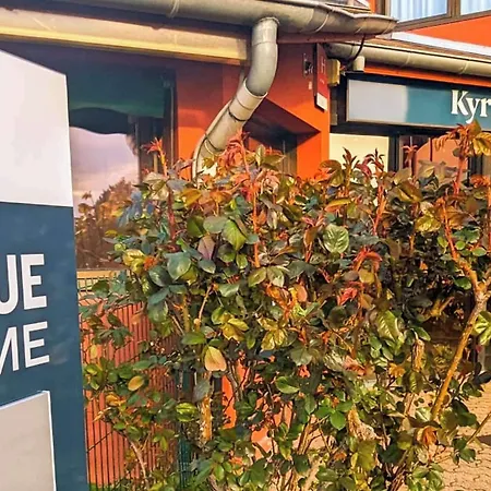 Kyriad Lyon Est - Eurexpo Hotel