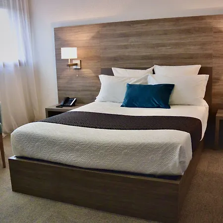 Kyriad Lyon Est - Eurexpo 酒店