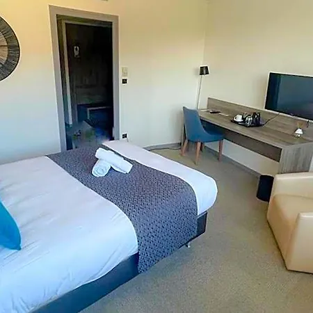 Hotel Kyriad Lyon Est - Eurexpo