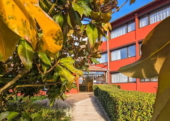 Kyriad Lyon Est - Eurexpo Otel