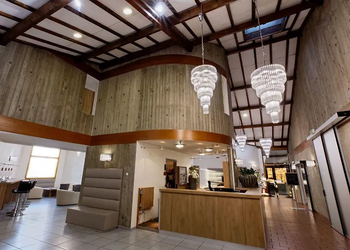 Otel Kyriad Lyon Est - Eurexpo Genas
