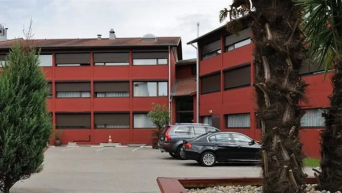 Kyriad Lyon Est - Eurexpo Otel 3*