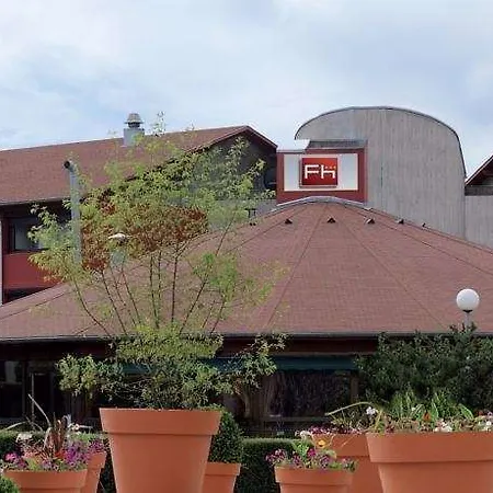 Kyriad Lyon Est - Eurexpo Hotel 3*