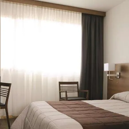 Hotel Kyriad Lyon Est - Eurexpo 3*
